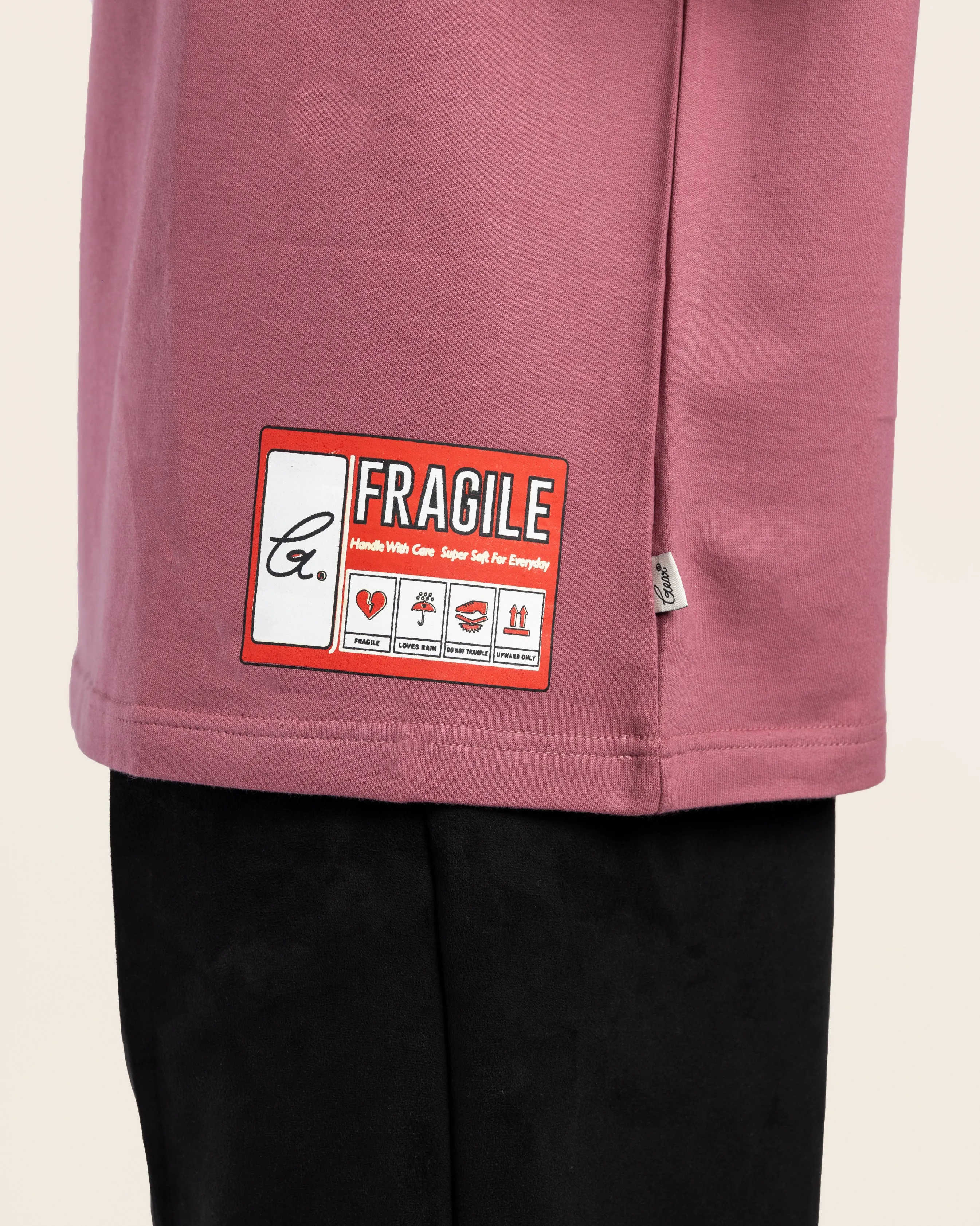 FRAGILE TEE 'HEALTH'