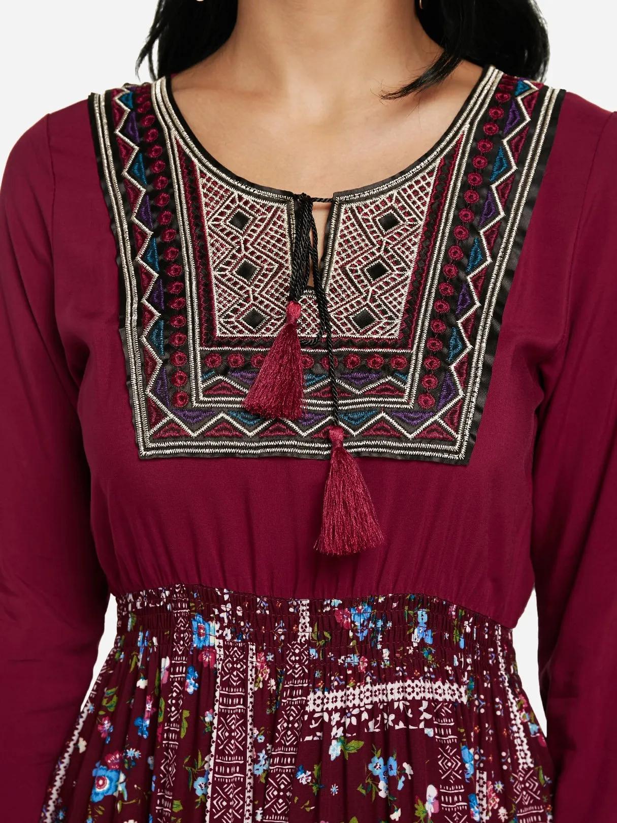 Wholesale Round Neck Long Sleeve Tribal Print Tassel Lace-Up Flounced Hem Burgundy Maxi Dress