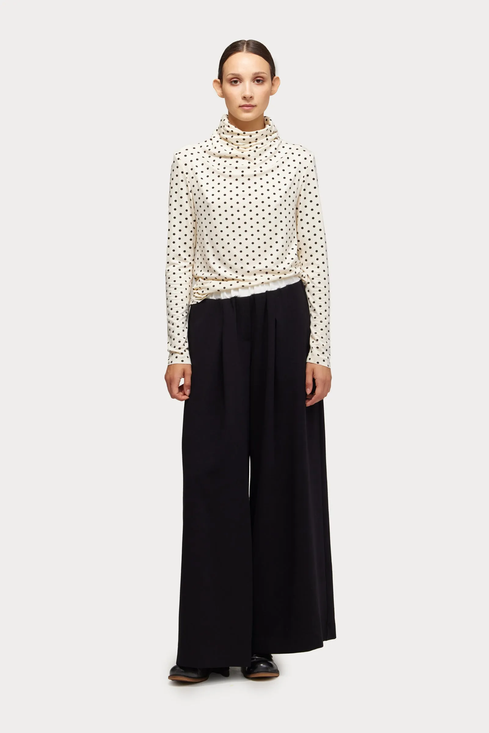 Wide-Leg Black Trousers With Contrasting Waistband White